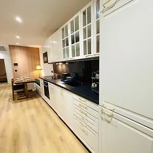Camus Flats , Bruxelles Belgio
